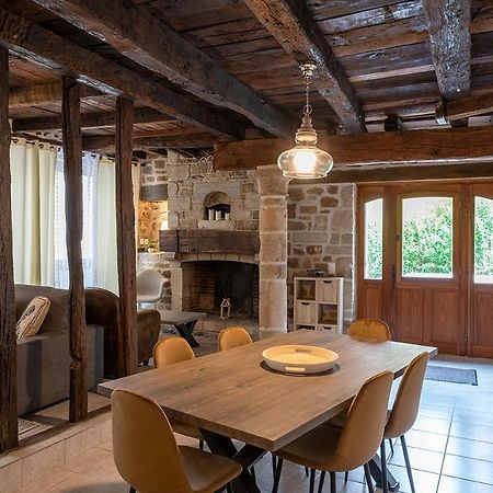 Logis face à l'Abbatiale Apartamento Beaulieu-sur-Dordogne Exterior foto