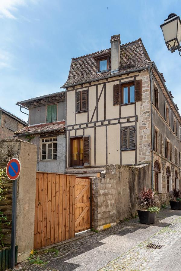 Logis face à l'Abbatiale Apartamento Beaulieu-sur-Dordogne Exterior foto